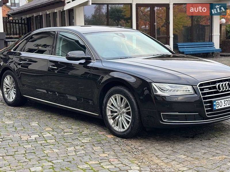 Седан Audi A8 2017 в Житомире