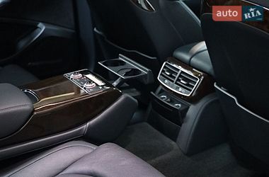 Седан Audi A8 2017 в Луцьку