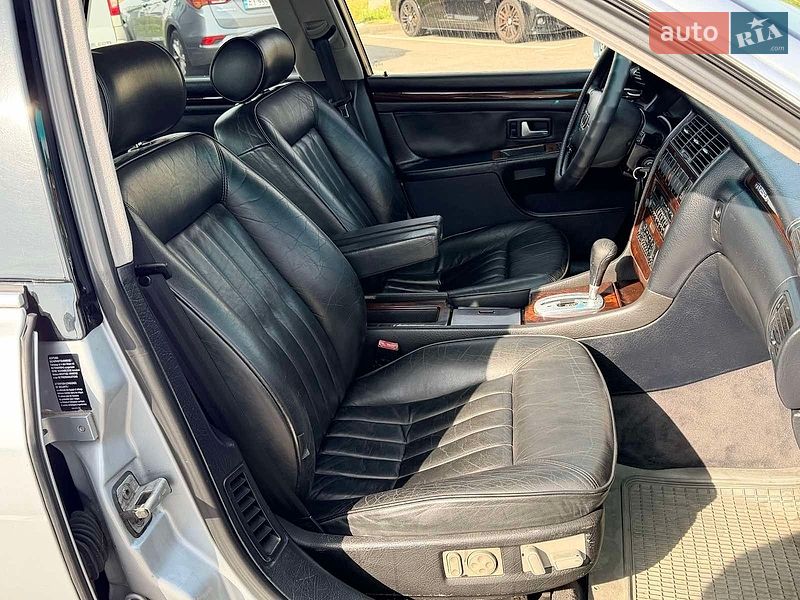 Седан Audi A8 1997 в Києві