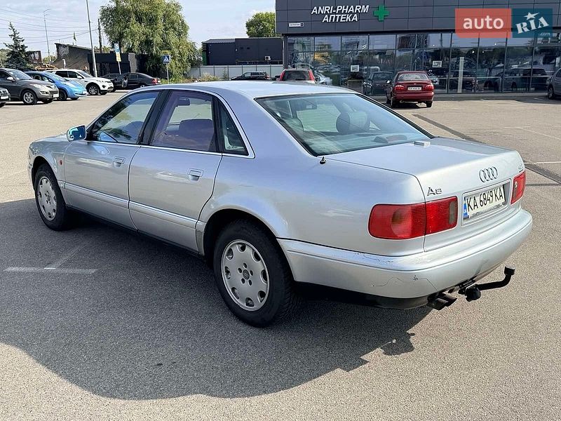 Седан Audi A8 1997 в Києві