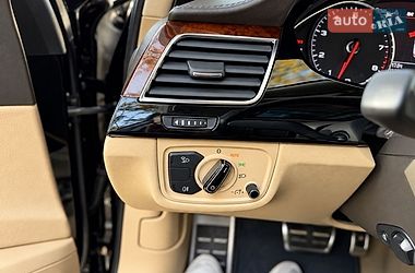 Седан Audi A8 2013 в Харькове