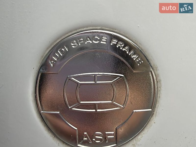 Седан Audi A8 2008 в Жовтих Водах