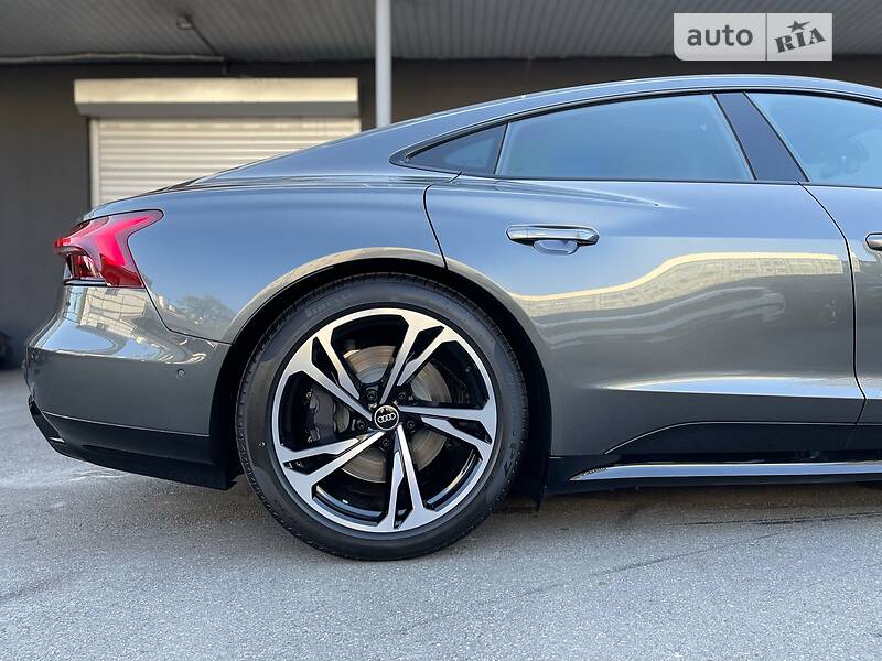 Лифтбек Audi e-tron GT 2022 в Киеве