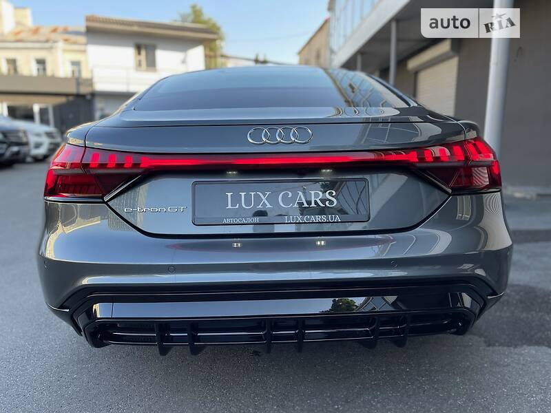 Лифтбек Audi e-tron GT 2022 в Киеве