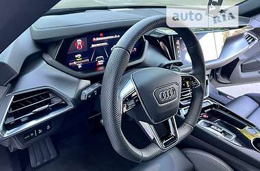 Ліфтбек Audi e-tron GT 2022 в 