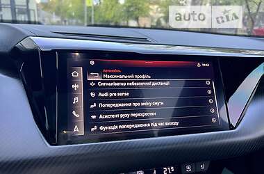 Ліфтбек Audi e-tron GT 2022 в 