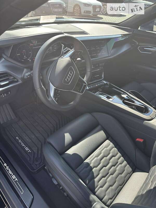 Лифтбек Audi e-tron GT 2022 в Киеве