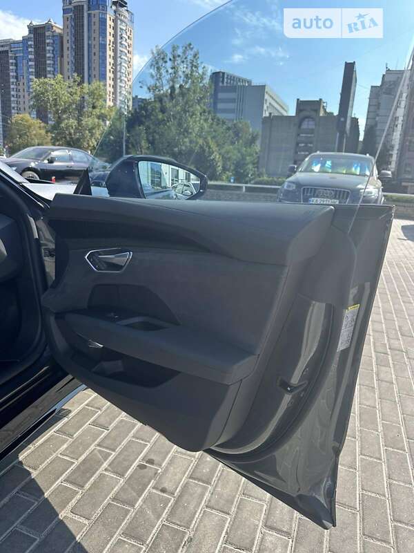 Лифтбек Audi e-tron GT 2022 в Киеве