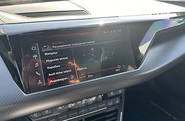 Лифтбек Audi e-tron GT 2022 в 