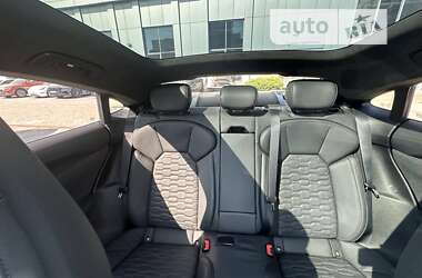 Лифтбек Audi e-tron GT 2022 в 