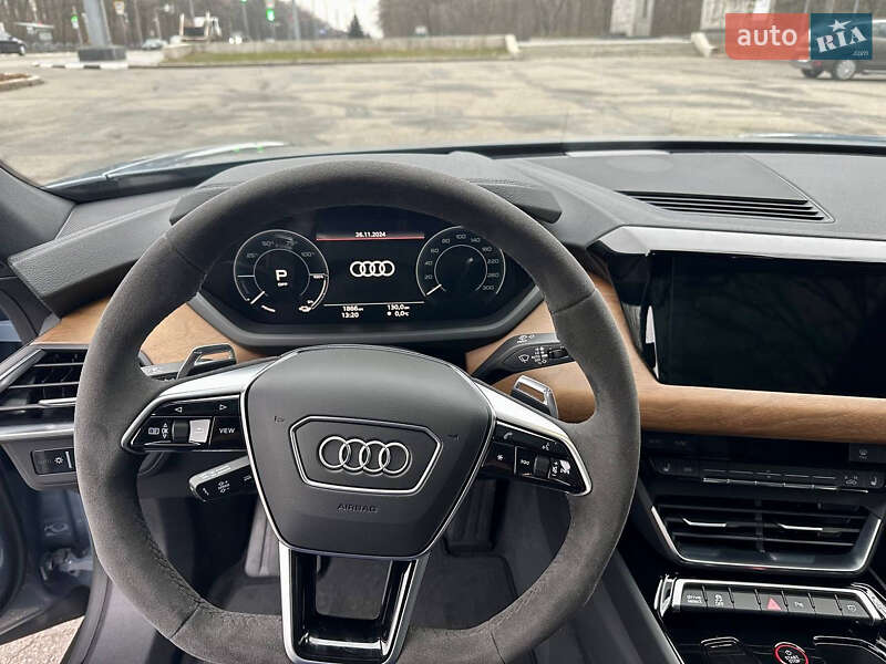 Лифтбек Audi e-tron GT 2023 в Киеве