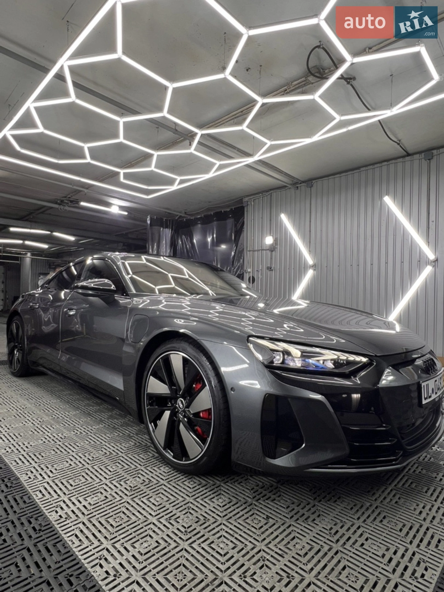 2021 Audi e-tron GT - мініатюра 2
