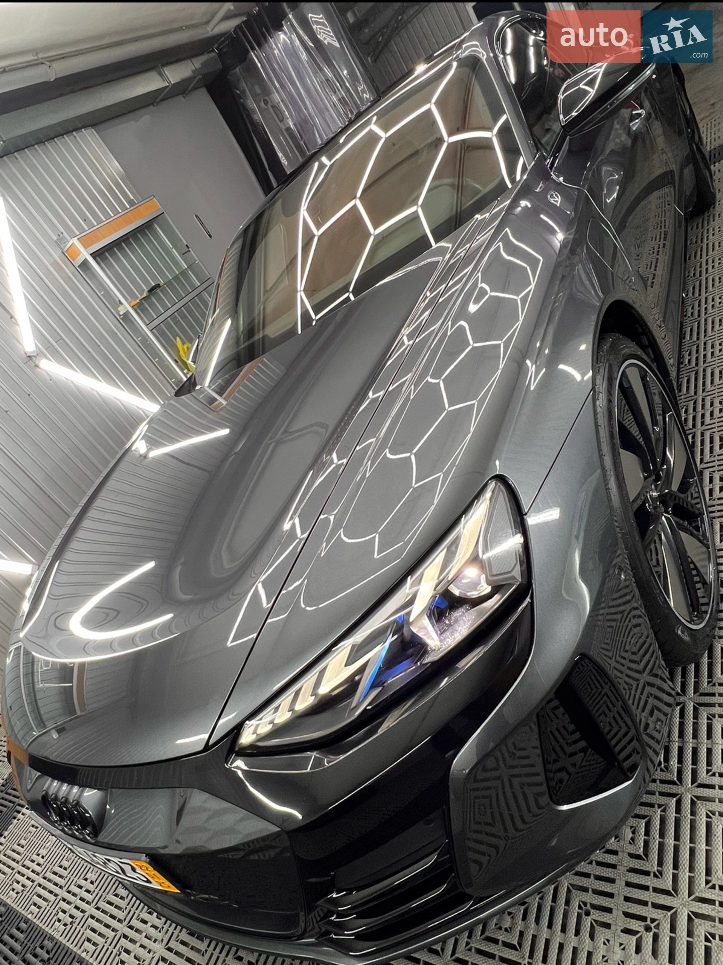 2021 Audi e-tron GT - мініатюра 19