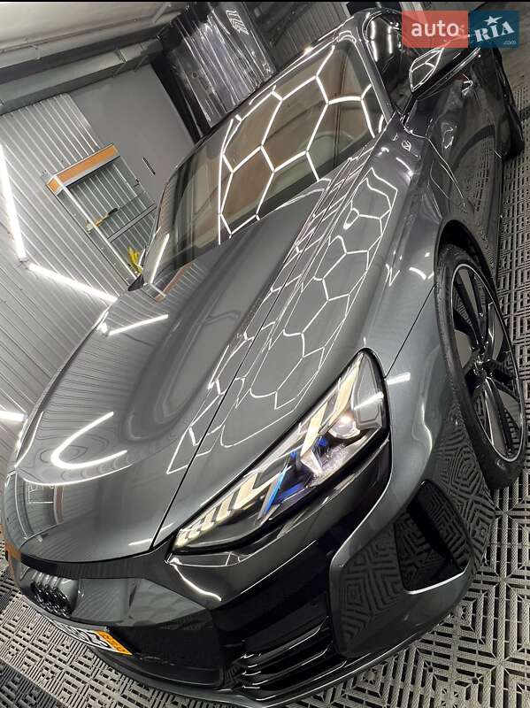 Лифтбек Audi e-tron GT 2022 в Киеве