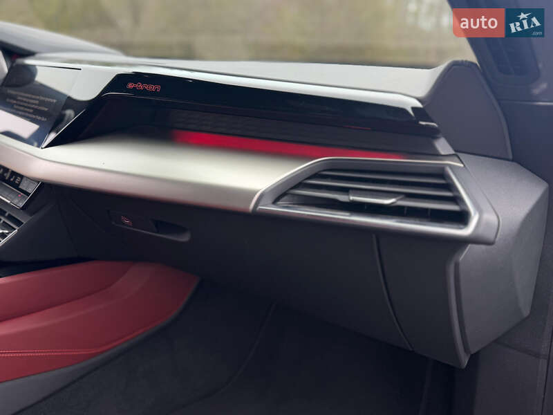 Лифтбек Audi e-tron GT 2022 в Киеве
