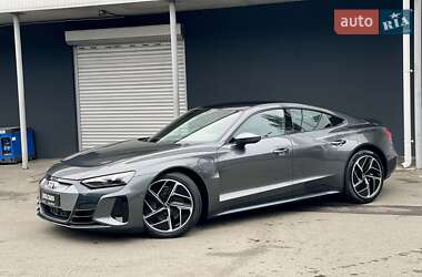 Лифтбек Audi e-tron GT 2021 в 
