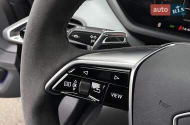 Лифтбек Audi e-tron GT 2021 в 