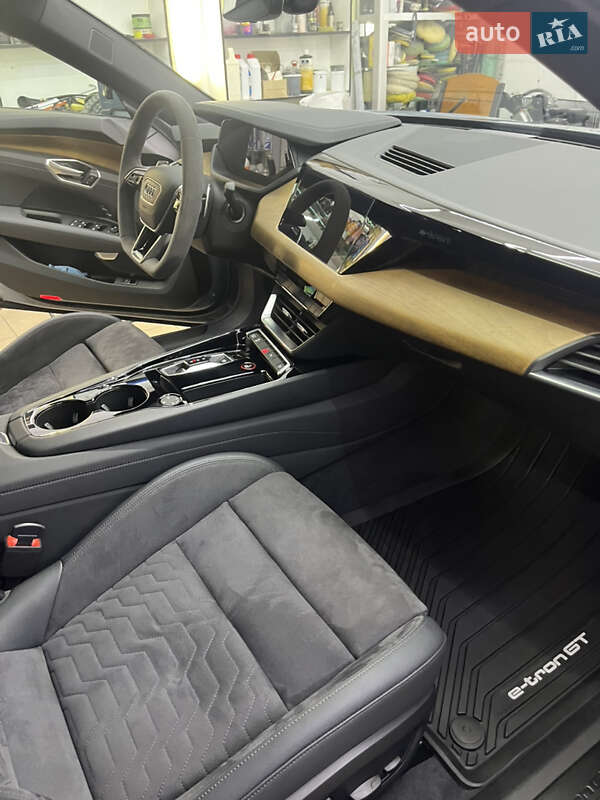 Ліфтбек Audi e-tron GT 2022 в Дніпрі