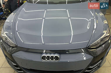 Лифтбек Audi e-tron GT 2022 в 