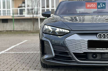 Лифтбек Audi e-tron GT 2021 в 