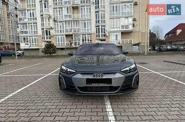 Лифтбек Audi e-tron GT 2021 в 