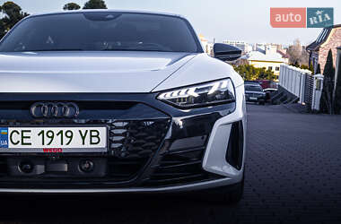 Лифтбек Audi e-tron GT 2021 в 