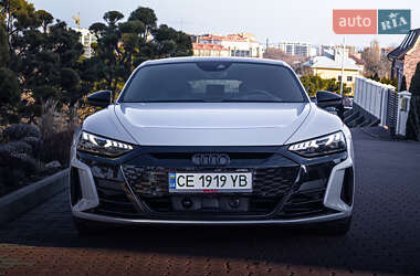Лифтбек Audi e-tron GT 2021 в 