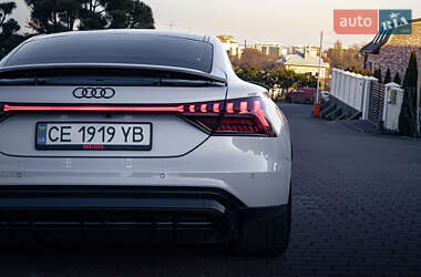 Лифтбек Audi e-tron GT 2021 в 