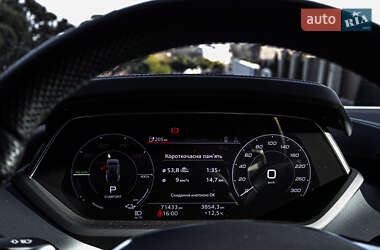 Лифтбек Audi e-tron GT 2021 в 
