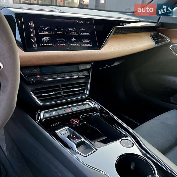 Лифтбек Audi e-tron GT 2022 в Житомире фото 11 Лифтбек Audi e-tron GT 2022 в Житомире