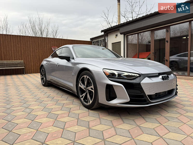 Лифтбек Audi e-tron GT 2023 в Кривом Озере