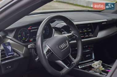 Ліфтбек Audi e-tron GT 2021 в 
