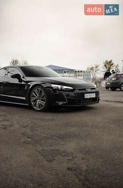 Ліфтбек Audi e-tron GT 2021 в 