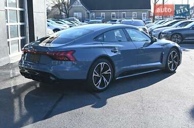 Лифтбек Audi e-tron GT 2022 в 