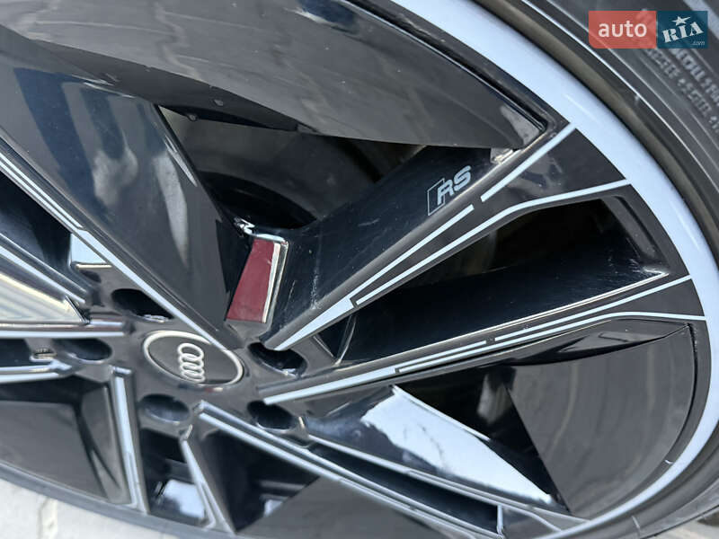 Лифтбек Audi e-tron GT 2023 в Кривом Роге