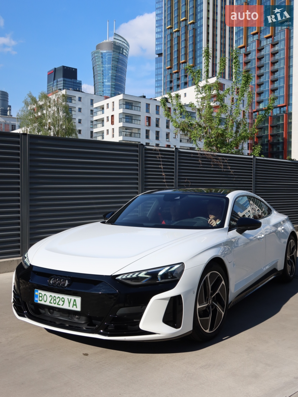 2021 Audi e-tron GT - мініатюра 18