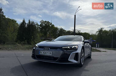 Лифтбек Audi e-tron GT 2021 в 