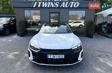 Лифтбек Audi e-tron GT 2022 в 