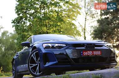 Лифтбек Audi e-tron GT 2022 в 