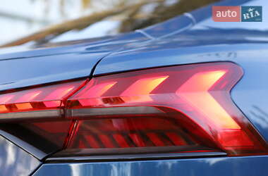 Лифтбек Audi e-tron GT 2022 в 