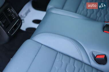 Лифтбек Audi e-tron GT 2022 в 