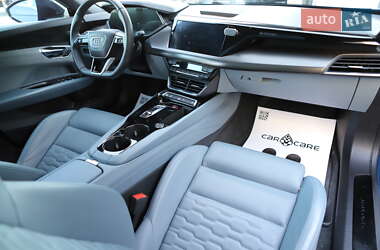 Лифтбек Audi e-tron GT 2022 в 