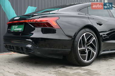 Ліфтбек Audi e-tron GT 2021 в 