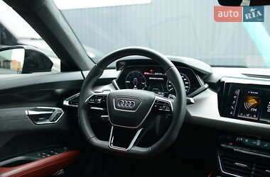 Ліфтбек Audi e-tron GT 2021 в 