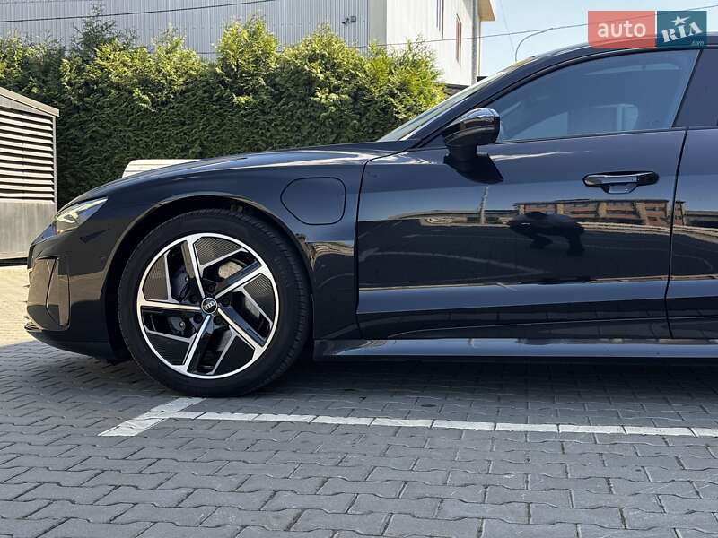 Лифтбек Audi e-tron GT 2022 в Черновцах