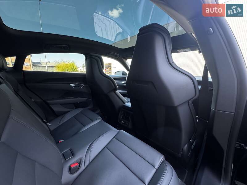Лифтбек Audi e-tron GT 2022 в Черновцах