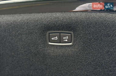 Лифтбек Audi e-tron GT 2023 в 