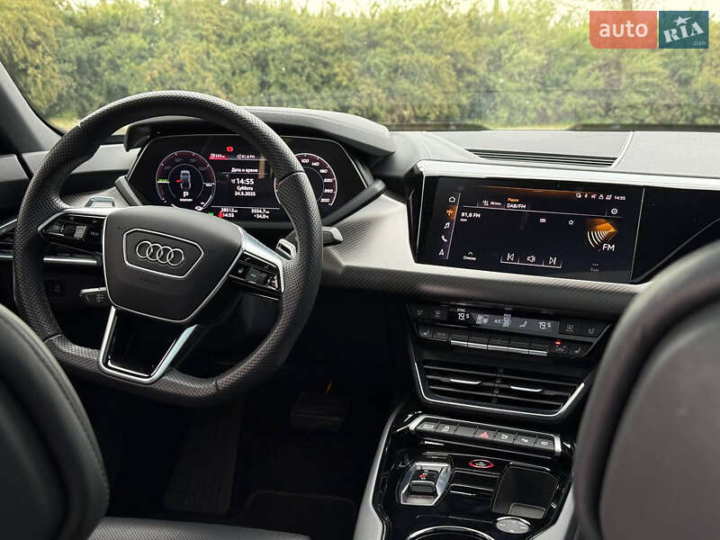 Лифтбек Audi e-tron GT 2023 в Кривом Роге