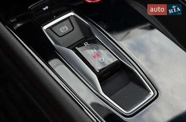 Лифтбек Audi e-tron GT 2023 в 