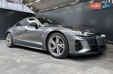 Лифтбек Audi e-tron GT 2021 в 